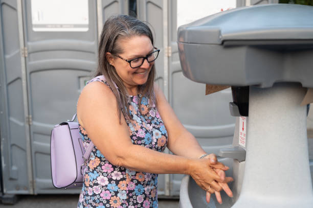 Best Portable toilet rental cost  in Patterson Tract, CA